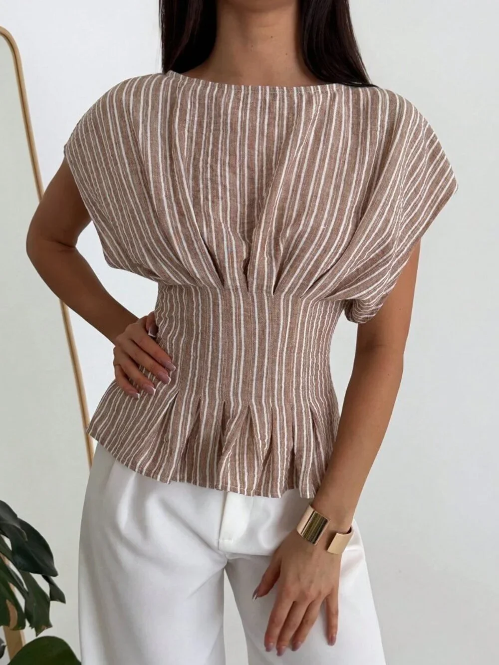 Apricot Casual Women's Round Neck Striped Short Sleeve Shirt with Cinched Waist